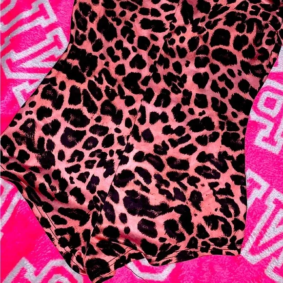 Romper - Picture 2 of 2